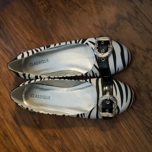 Ladies flats - Picture 2 of 7